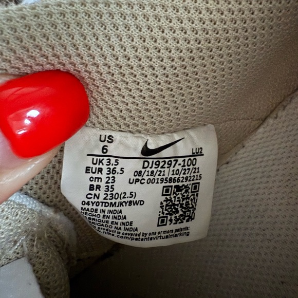 Nike Court Vision Low Canvas Court 'Valentine's Day' Floral Wmn’s Sneakers Sz: 6 - Picture 8 of 10